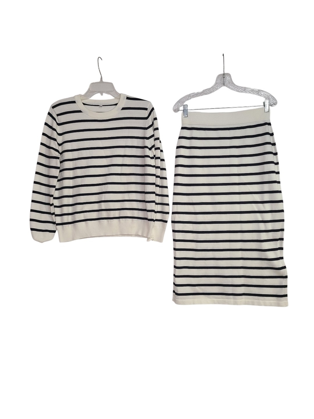 ​Cream Black Striped Knit Matching Set Long Sleeve Sweater Midi Skirt M